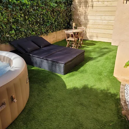 Nuit D'Evasion Love Room Avec Baignoire Balneotherapie Toulon Exterior photo