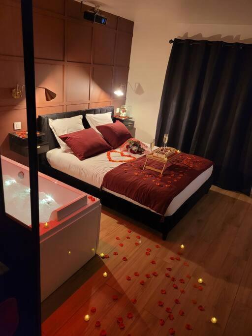 Nuit D'evasion Avec Baignoire Balneotherapie Apartment Toulon