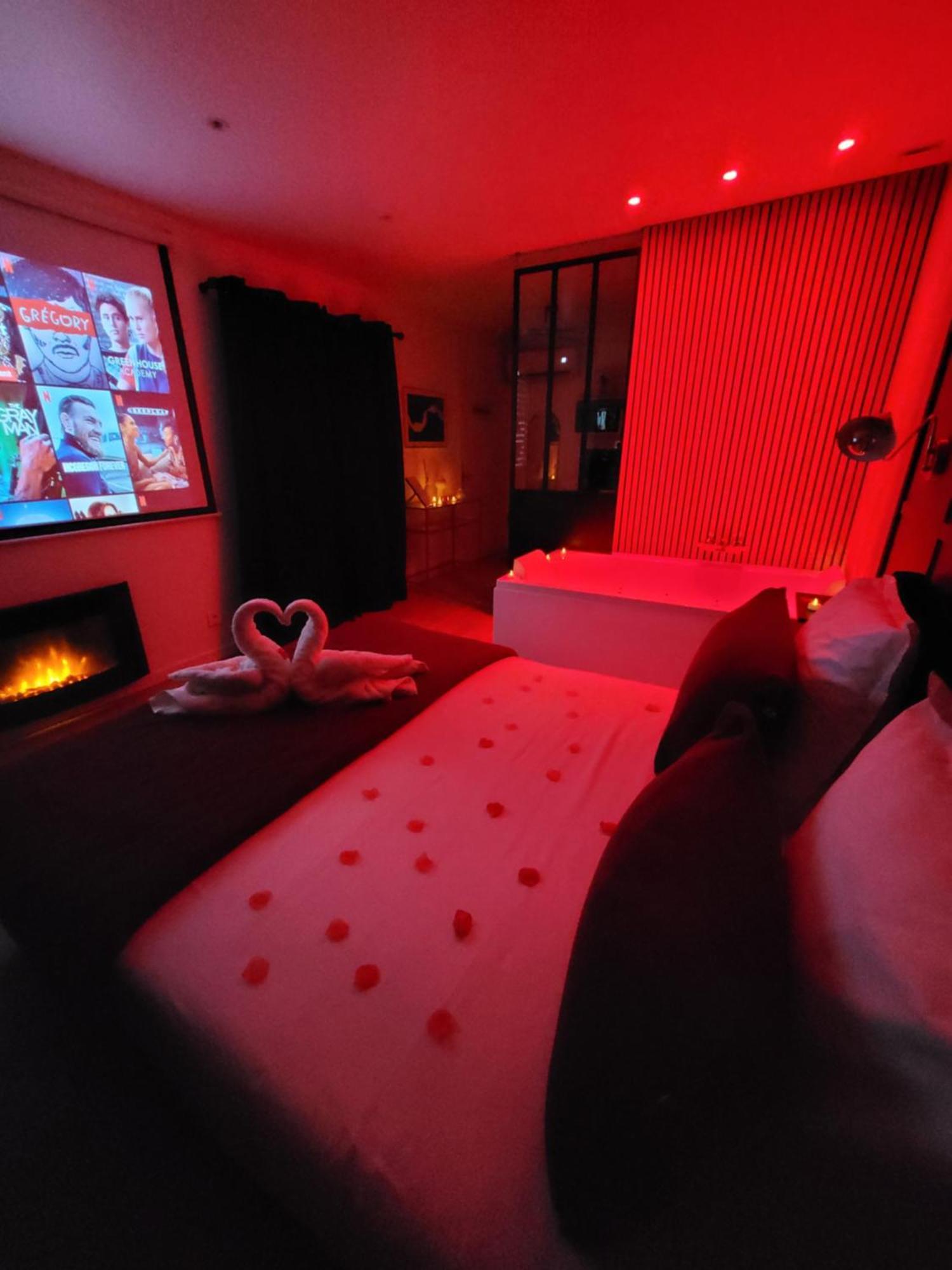 Nuit D'evasion Avec Baignoire Balneotherapie Apartment Toulon